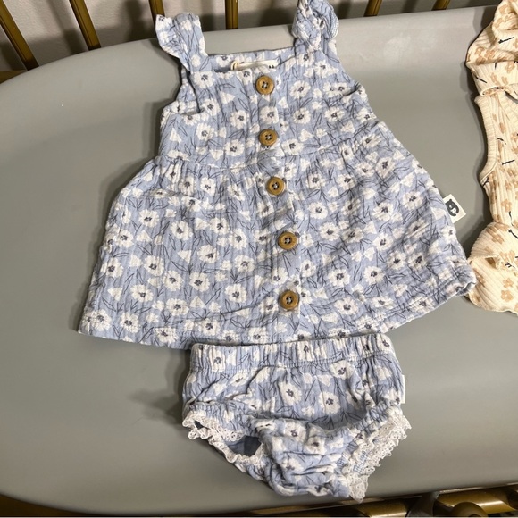 Beautiful comfortable quality Floral Blue and Cream baby girl Dress Set of 2 - Picture 2 of 7